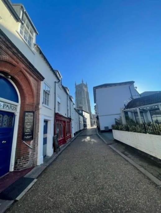 Calm In The Centre Of Cromer Buitenkant foto